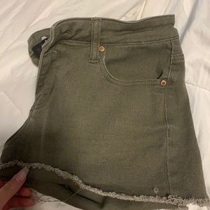 army green curvy shorts